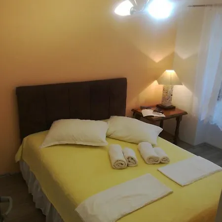 Kwatera prywatna Atena Komiža